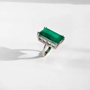 Emerald LAB ring