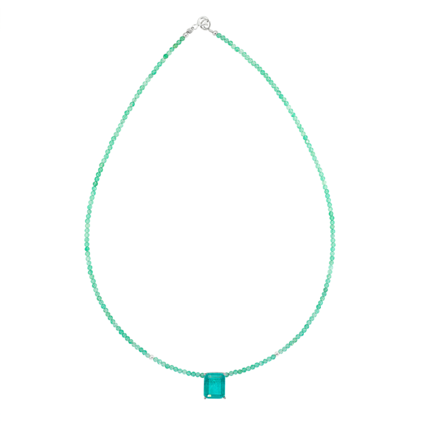 Choker emerald with pendant 
 hydrothermal emerald 12*10 mm